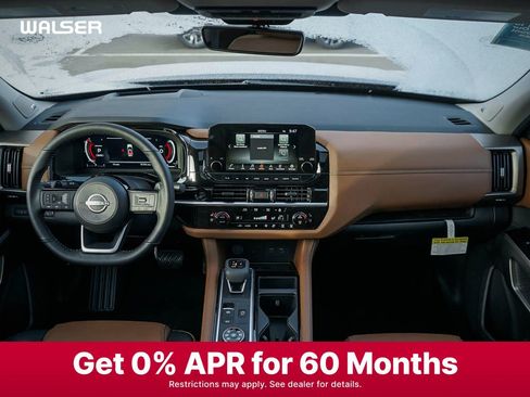 New 2025 Nissan Pathfinder Platinum image 14