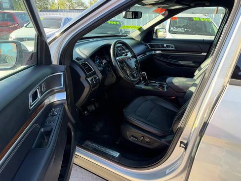 Used 2018 Ford Explorer Limited FWD image 10
