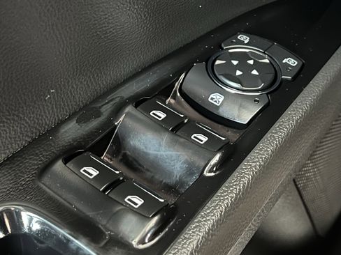 Used 2016 Ford Fusion SE w/ Equipment Group 202A FWD image 38