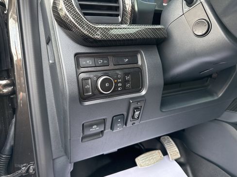 Used 2024 Ford F250 Lariat w/ Lariat Ultimate Package image 33