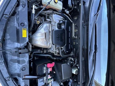 Used 2015 Toyota RAV4 Limited FWD image 38