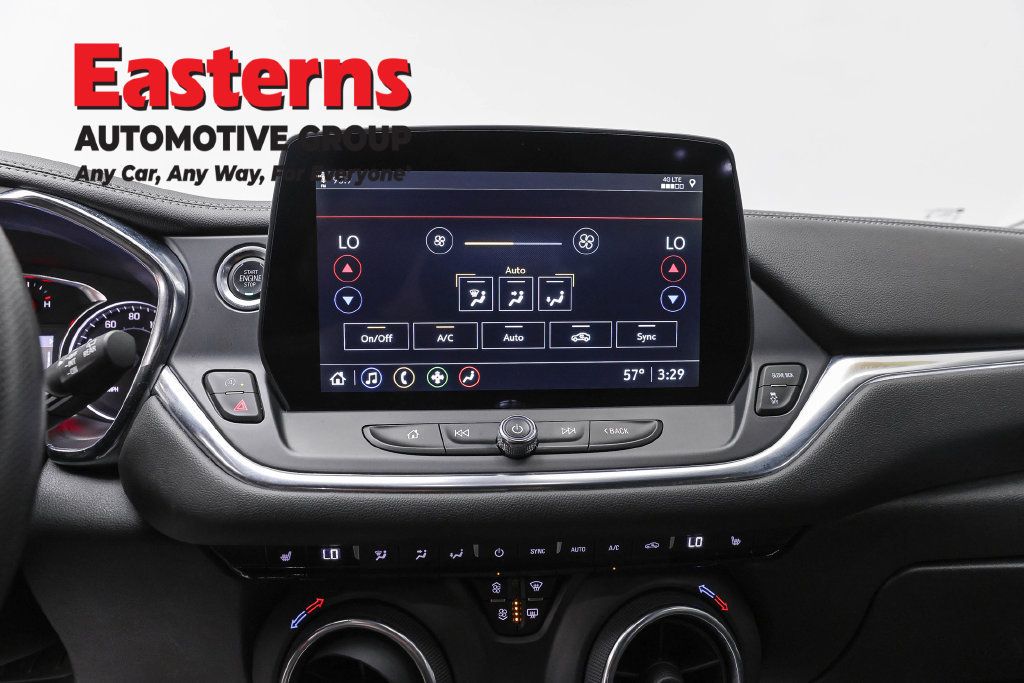 Used 2025 Chevrolet Blazer LT FWD image 14