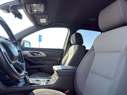 Used 2023 Chevrolet Traverse LT w/ LPO, Floor Liner Package image 27