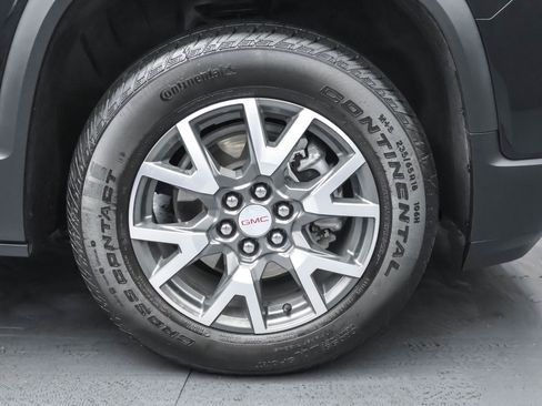 Certified 2023 GMC Acadia SLE w/ Driver Convenience Package image 43