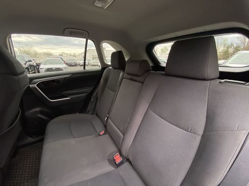 Used 2019 Toyota RAV4 LE w/ All Weather Liner Package AWD/4WD image 22