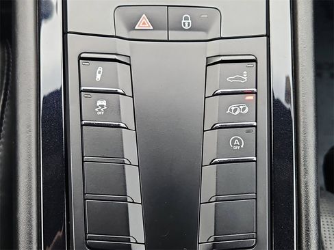 Certified 2019 Porsche 911 Carrera S image 19