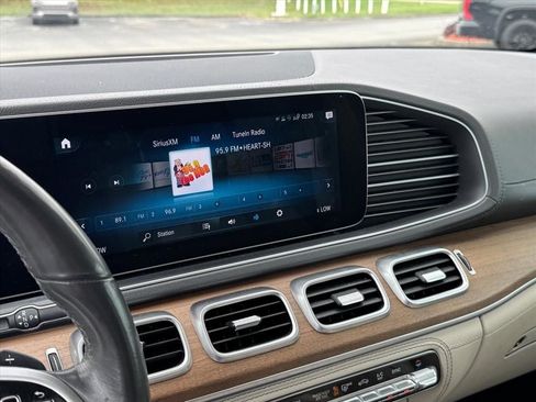 Used 2020 Mercedes-Benz GLE 350 4MATIC image 26