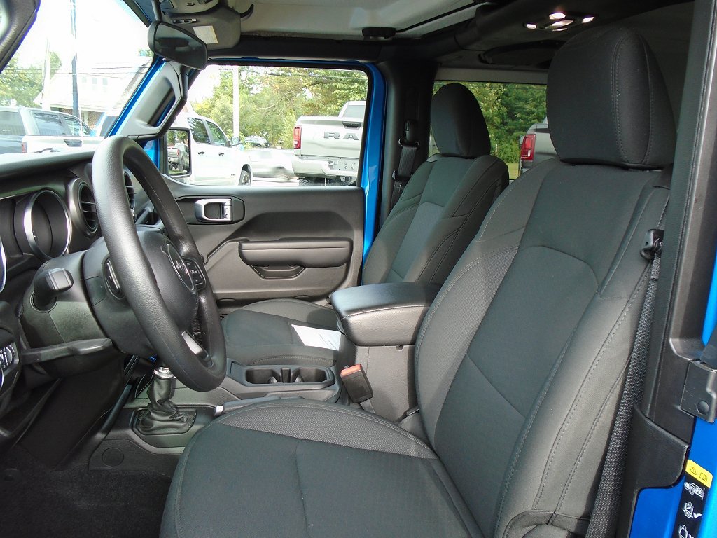 Certified 2021 Jeep Wrangler Sport AWD/4WD image 7
