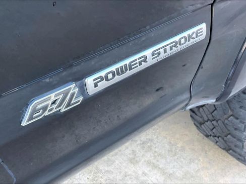 Used 2022 Ford F350 Lariat w/ Tremor Off-Road Package image 31