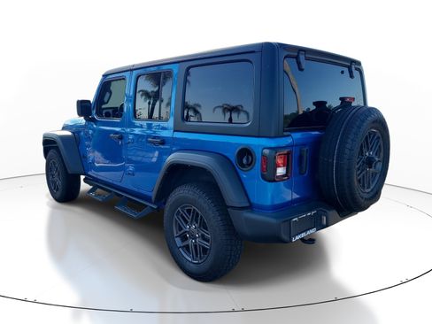 Used 2024 Jeep Wrangler Sport S image 6
