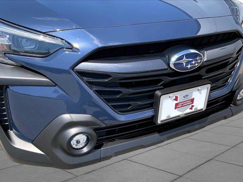 Certified 2025 Subaru Outback Premium AWD/4WD image 32