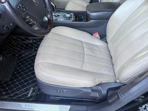 Used 2012 Hyundai Equus Signature RWD image 30