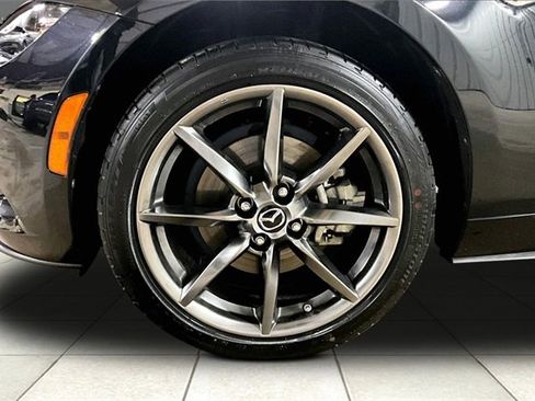 Used 2019 MAZDA MX-5 Miata Grand Touring w/ GT-S Package image 9