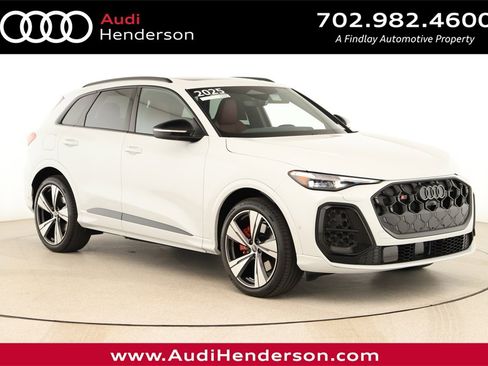 Certified 2025 Audi SQ5 Prestige image 1