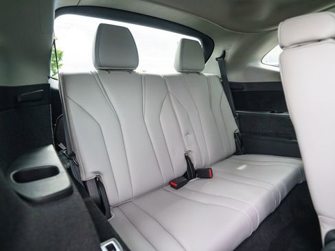 Certified 2022 Acura MDX SH-AWD w/ Technology Package image 47