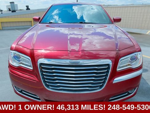 Used 2014 Chrysler 300 AWD w/ Driver Convenience Group image 8