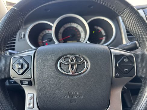 Used 2015 Toyota Tacoma PreRunner w/ SR5 Package RWD image 44