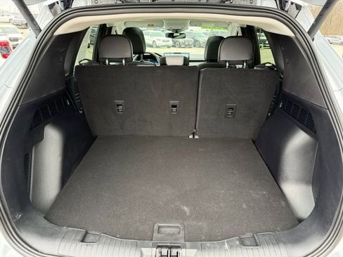 Used 2025 Ford Escape SE w/ PHEV Premium Package FWD image 11