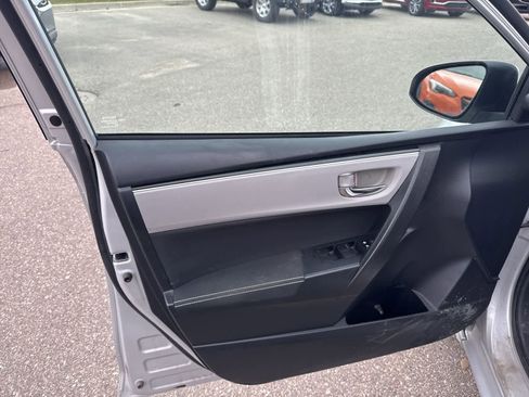 Used 2017 Toyota Corolla LE w/ Carpet Mat Package (TMS) image 15