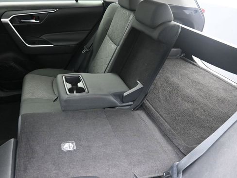 Used 2022 Toyota RAV4 XLE image 22