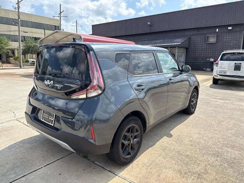 Used 2024 Kia Soul LX w/ Option Group 015 FWD image 6