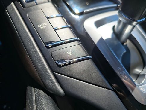 Used 2018 Porsche Cayenne S AWD/4WD image 13