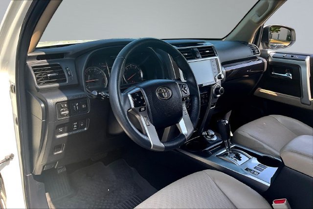 Used 2022 Toyota 4Runner Limited AWD/4WD image 17