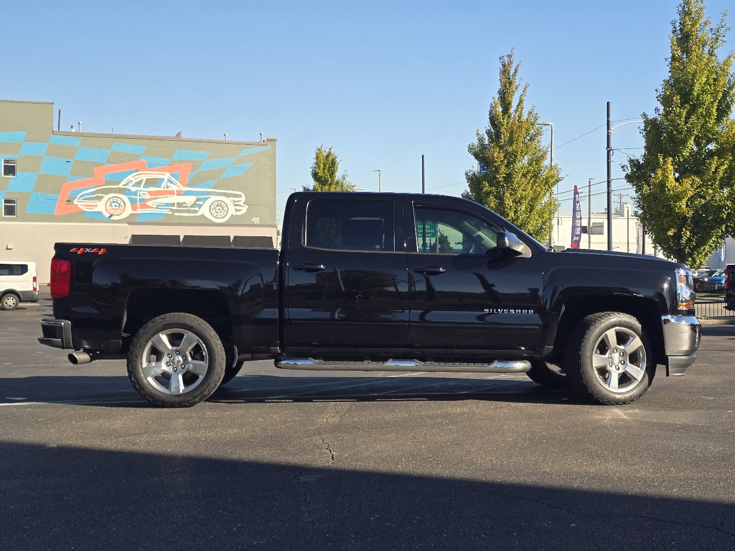 Certified 2018 Chevrolet Silverado 1500 LT w/ All Star Edition AWD/4WD image 25