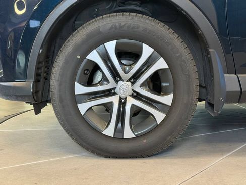 Used 2018 Toyota RAV4 LE w/ All Weather Liner Package AWD/4WD image 25