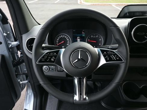Used 2026 Mercedes-Benz Sprinter 3500 image 2