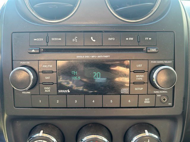 Used 2013 Jeep Compass Latitude AWD/4WD image 17