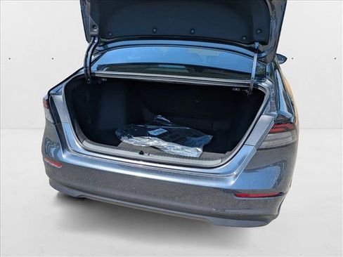 New 2025 Honda Accord SE image 23