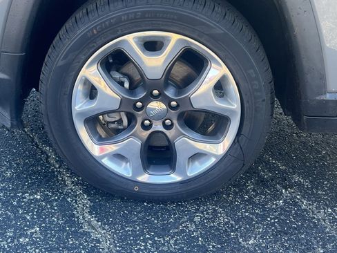 Used 2020 Jeep Compass Limited image 8