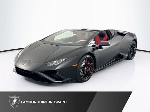 Used 2021 Lamborghini Huracan EVO image 1