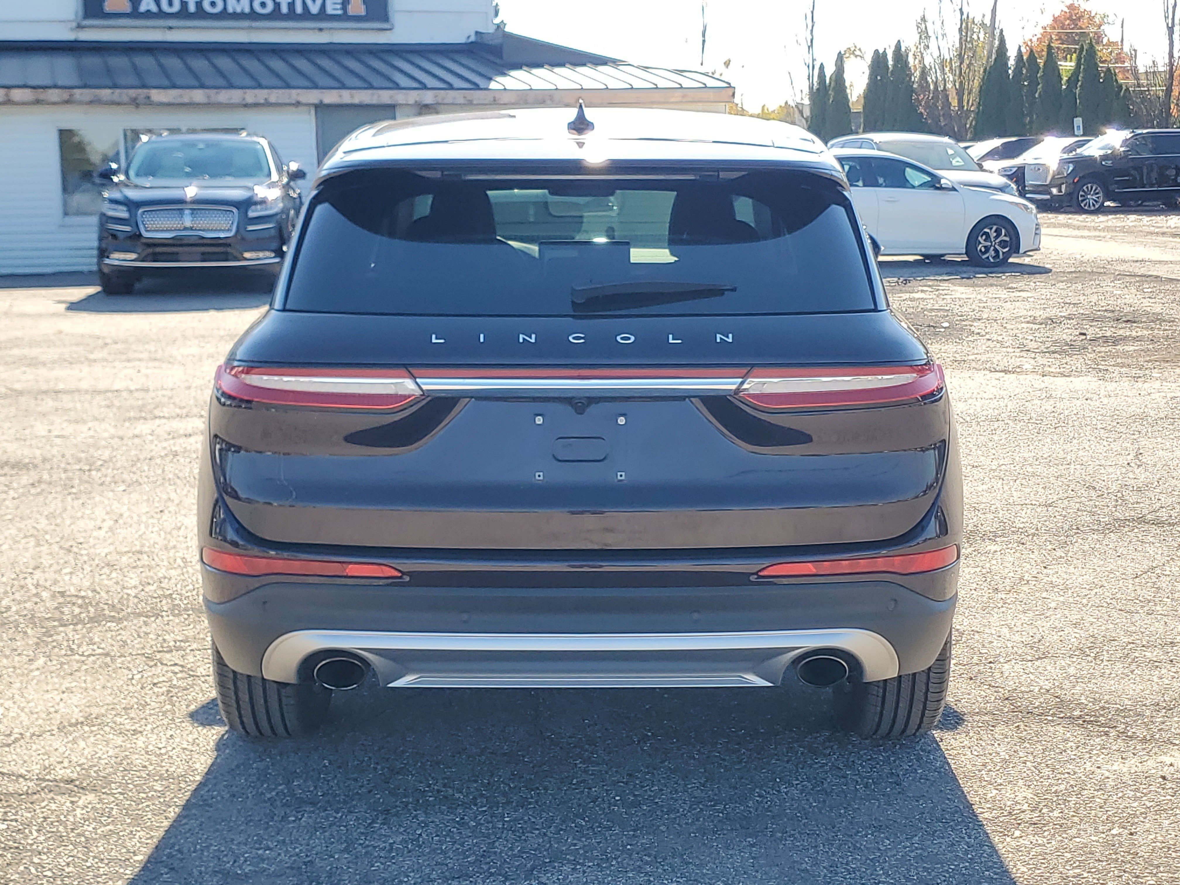Used 2023 Lincoln Corsair AWD w/ Equipment Group 101A image 5