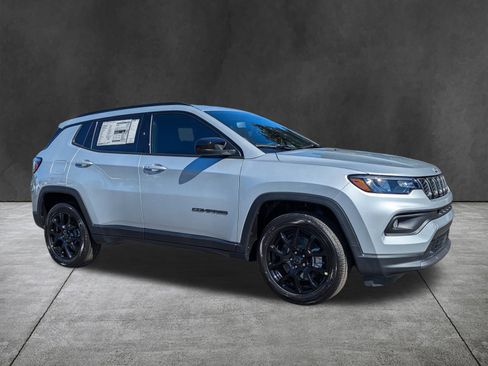 New 2026 Jeep Compass Latitude image 2