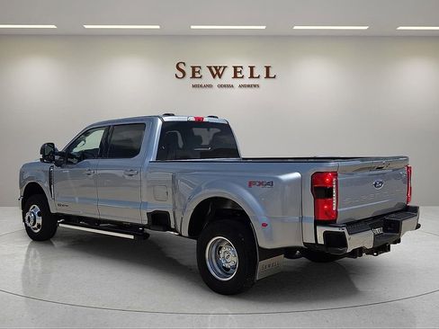 Used 2024 Ford F350 Lariat AWD/4WD image 3
