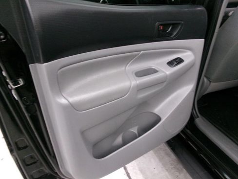 Used 2012 Toyota Tacoma 4x4 Double Cab w/ SR5 Pkg image 25