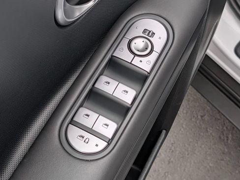 Certified 2024 Hyundai Ioniq 5 SEL RWD image 18