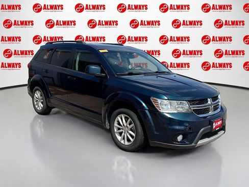 Used 2015 Dodge Journey SXT w/ Flexible Seating Group image 3