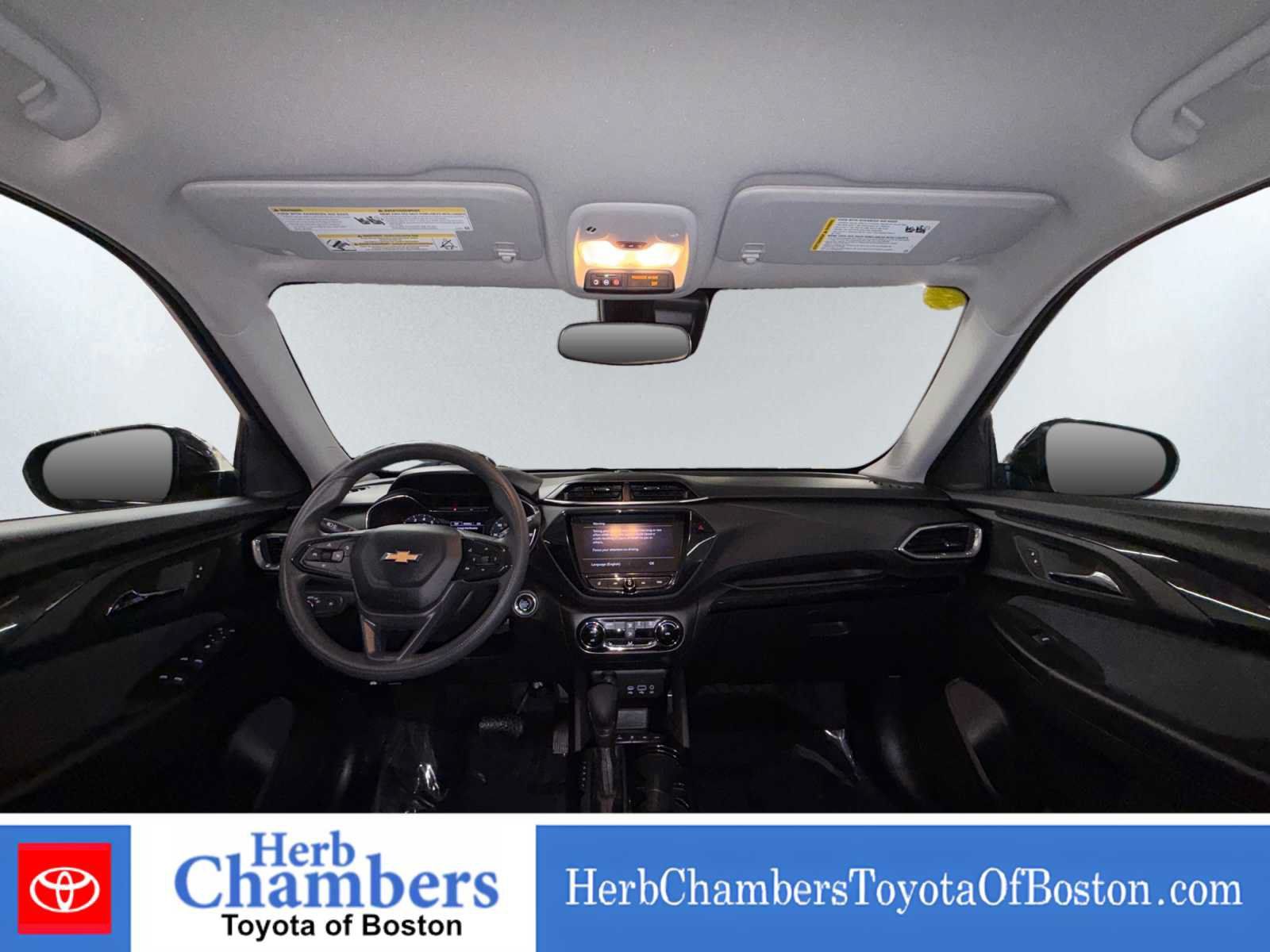 Used 2023 Chevrolet TrailBlazer LT w/ Convenience Package AWD/4WD image 6