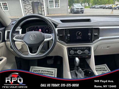 Used 2023 Volkswagen Atlas SE AWD/4WD image 16