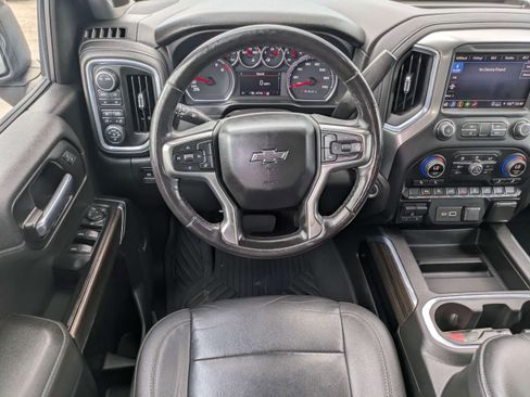 Used 2021 Chevrolet Silverado 1500 LT Trail Boss AWD/4WD image 15