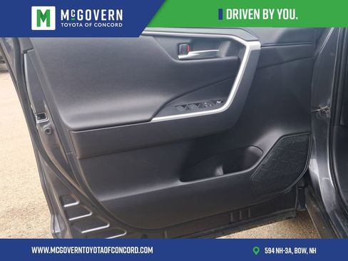 Used 2019 Toyota RAV4 XSE image 9