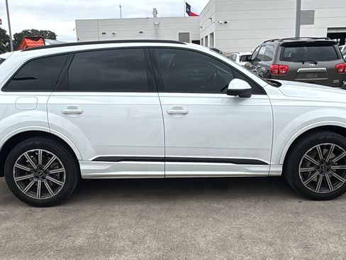 Used 2024 Audi Q7 2.0T Premium Plus w/ Premium Plus Package image 8