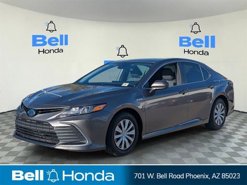 Used 2021 Toyota Camry LE image 1