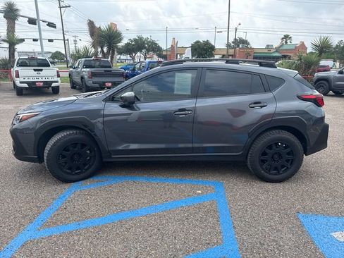 Used 2025 Subaru Crosstrek 2.0i Premium AWD/4WD image 3