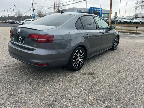 Used 2016 Volkswagen Jetta Sport image 27