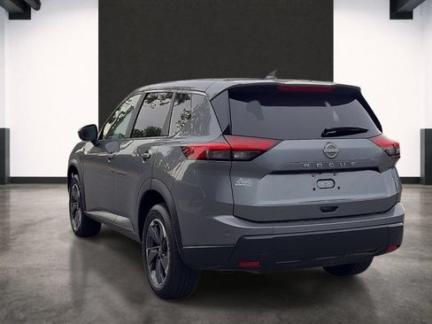 Used 2025 Nissan Rogue SV FWD image 3