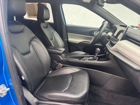 Used 2025 Jeep Compass Limited AWD/4WD image 23